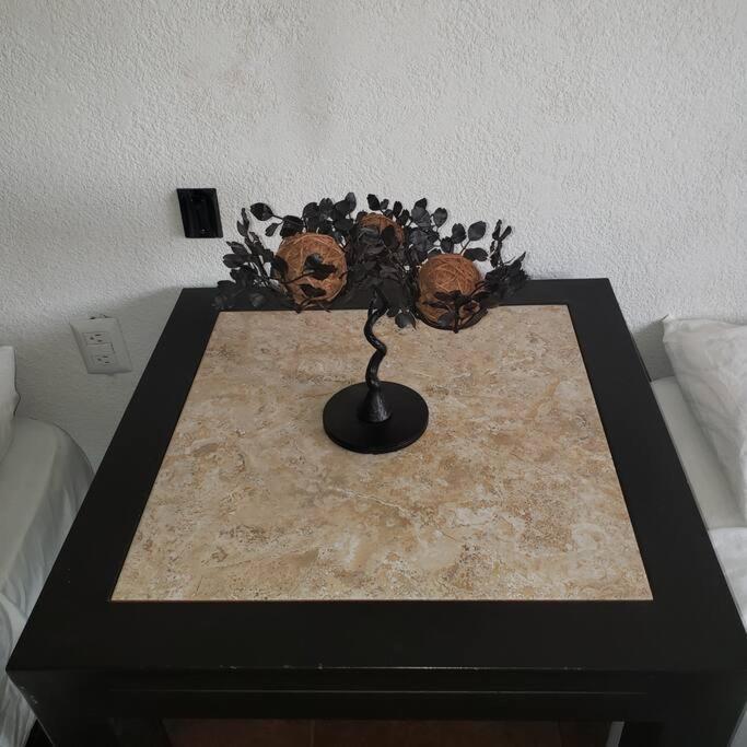 Departamento GRANDE con 2 recamaras con aire 5 camas wifi 115mb, cocina .Cochera techada, #4 Ciudad Valles Exterior foto