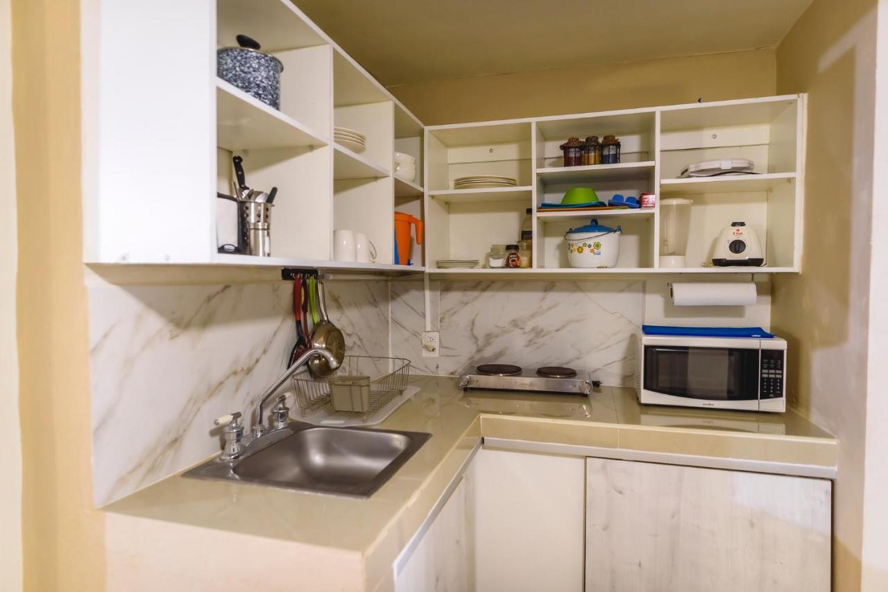 Departamento GRANDE con 2 recamaras con aire 5 camas wifi 115mb, cocina .Cochera techada, #4 Ciudad Valles Exterior foto